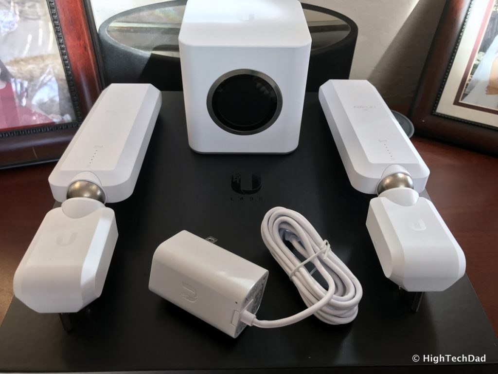 AmpliFi HD Mesh Wifi Router Review - in the box