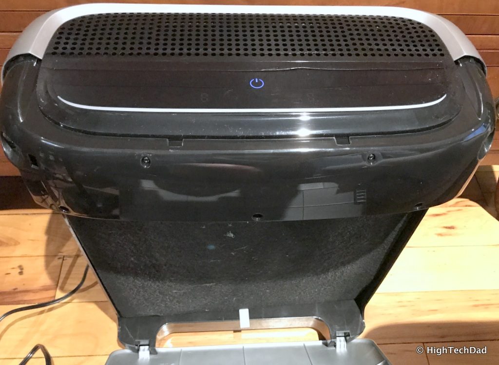 Oreck Air Response Air Purifier Review - open filter housing