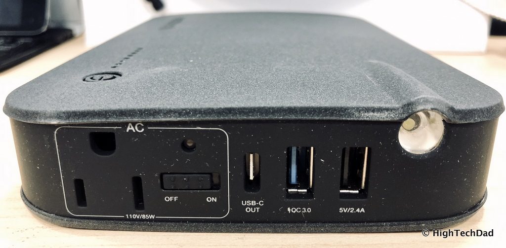 Naztech VOLT Power Station review - power ports