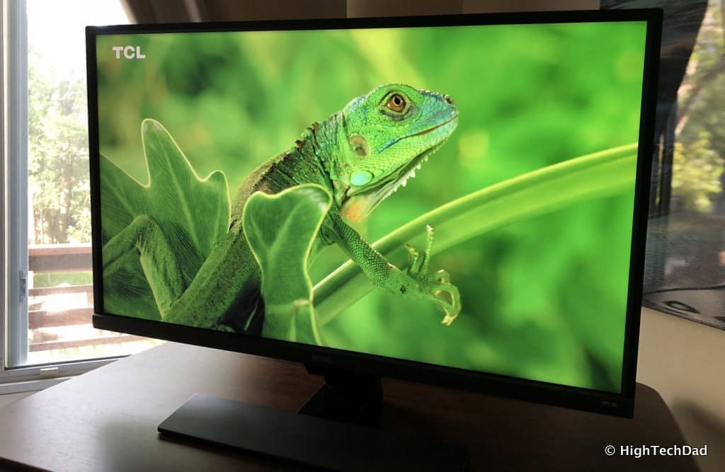 BenQ EW3270U monitor review - green lizard 