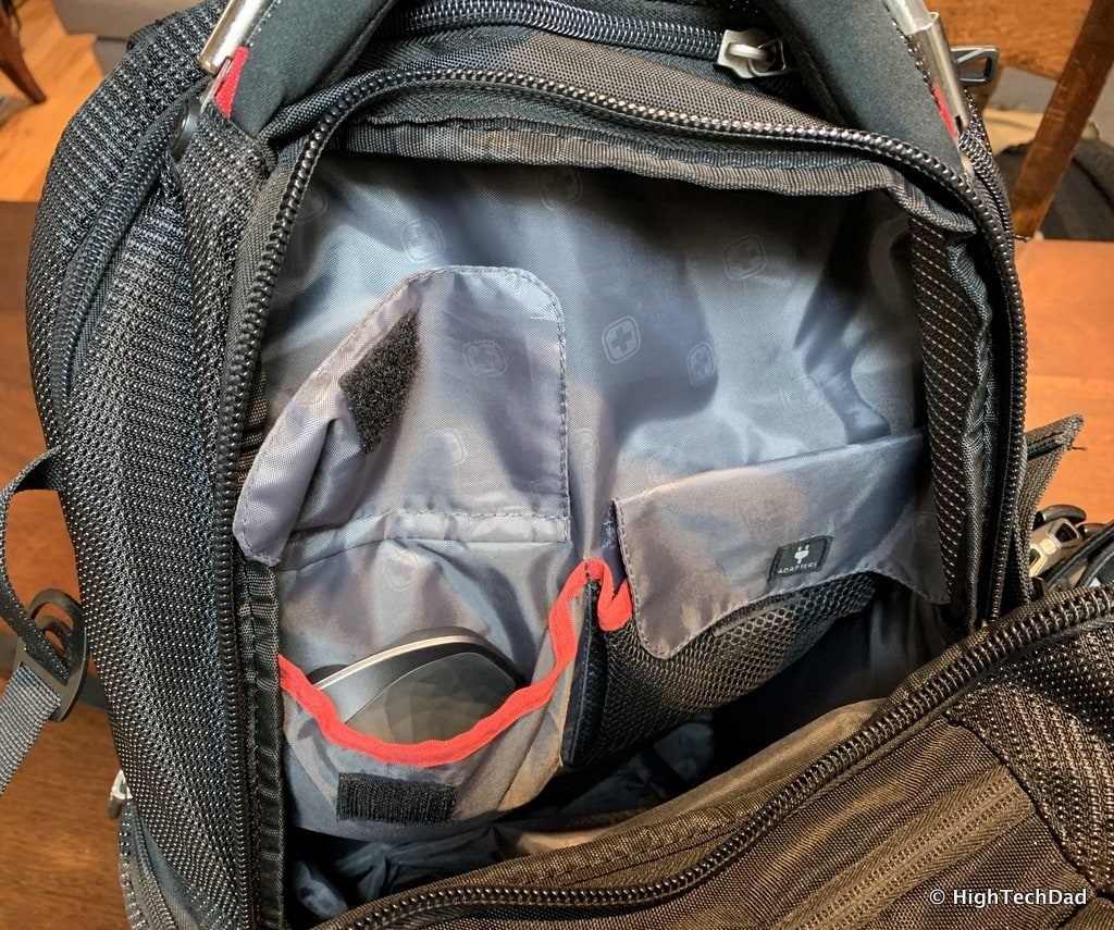 HighTechDad Swissgear 5358 USB ScanSmart Backpack Review - compartments