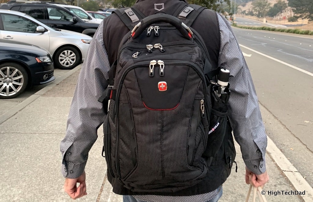 HighTechDad Swissgear 5358 USB ScanSmart Backpack Review - on back