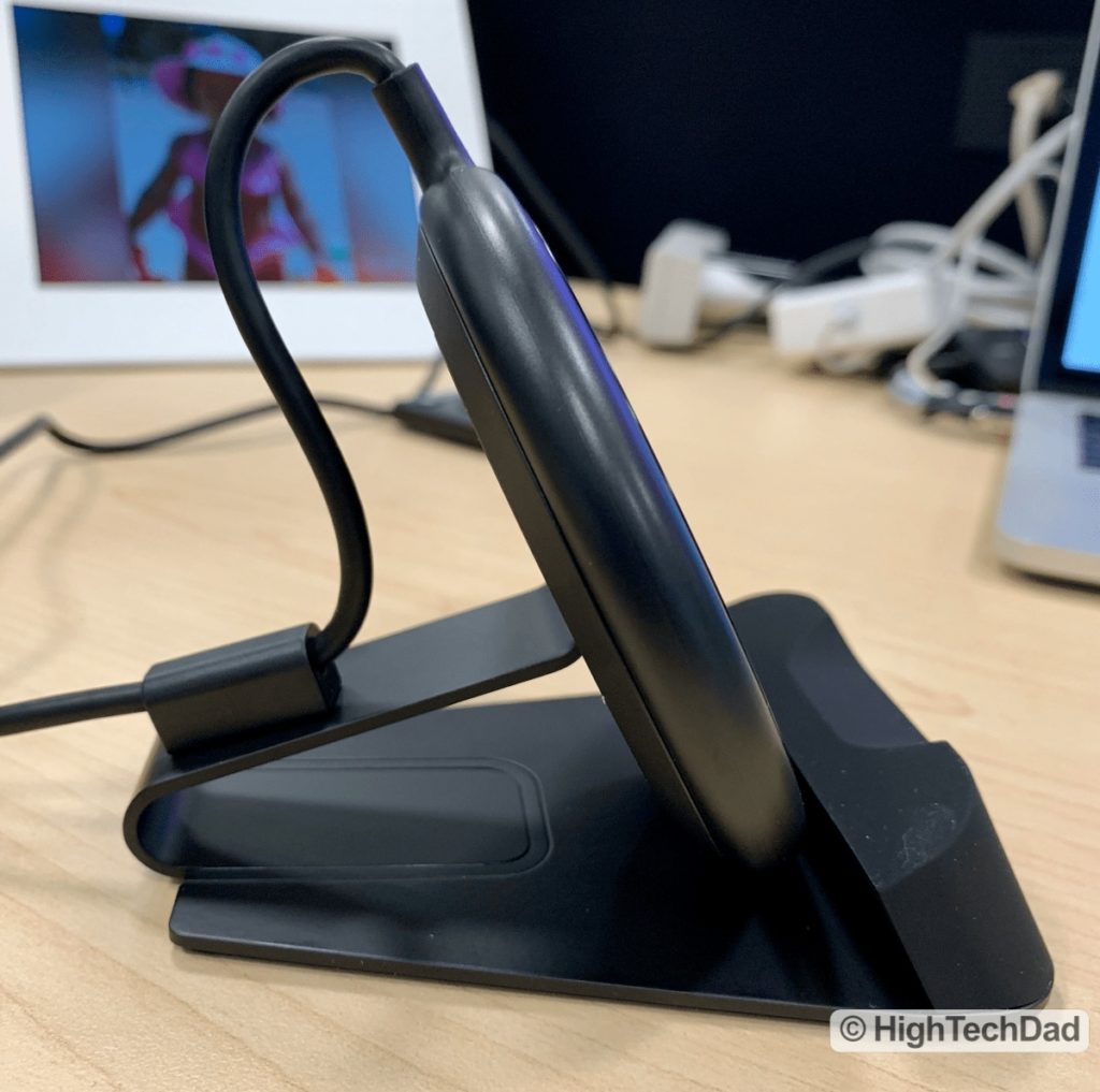 HighTechDad Review Mophie Charge Stream Desk Stand - landscape mode