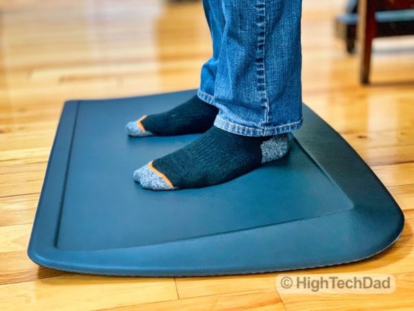 HighTechDad AnthroDesk ErgoSlant mat 1 - HighTechDad™