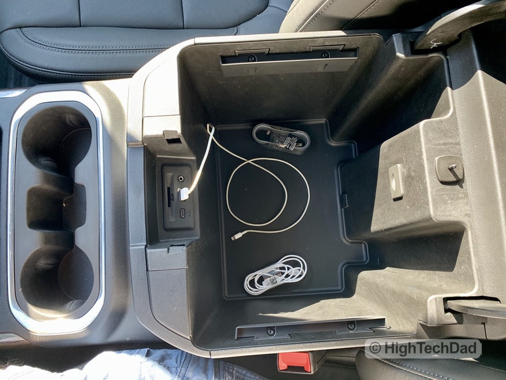 HighTechDad Review 2019 Chevy Silverado - armrest