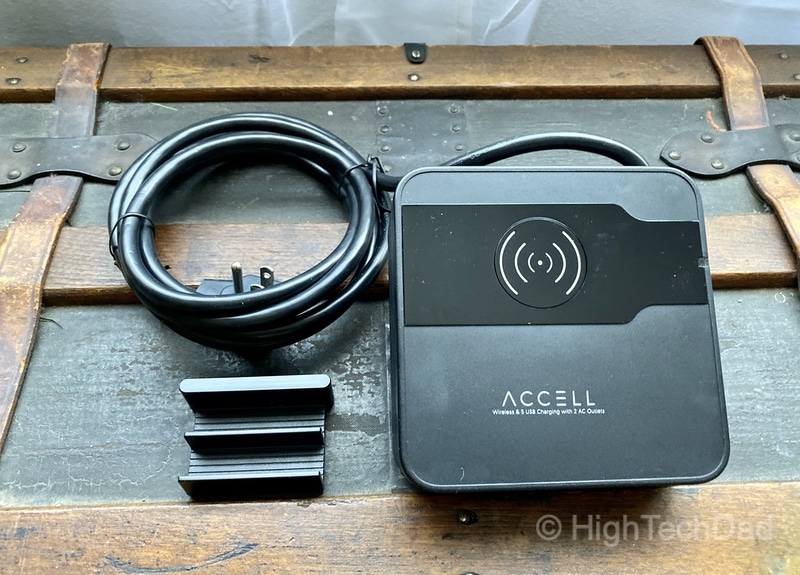 HighTechDad Review of Accell Power Wireless Charging Pad with 5 USB ports and 2 AC plugs