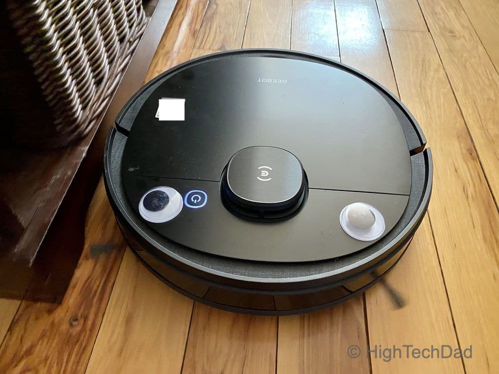 A robotic vacuum with a personality! Ecovacs Deebot T5 - HighTechDad review