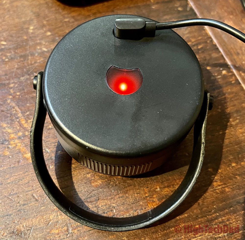 Charging the Klear Cap using magnetic USB charger - HighTechDad review