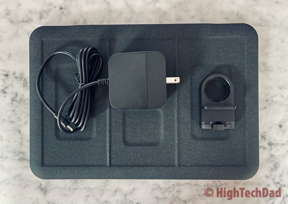What's in the box - Mophie 4-in-1 Wireless Charging Mat - HighTechDad review