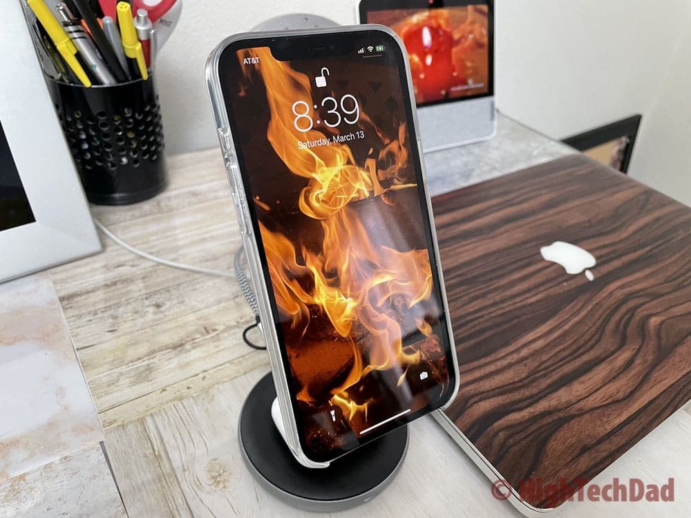 HighTechDad review - HyperJuice Magnetic Wireless Charging Stand