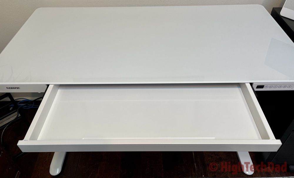 Sliding drawer - Flexispot Standing Desk Comhar EG8 - HighTechDad review