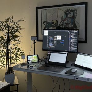 Flexispot Standing Desk Comhar EG8 - HighTechDad review