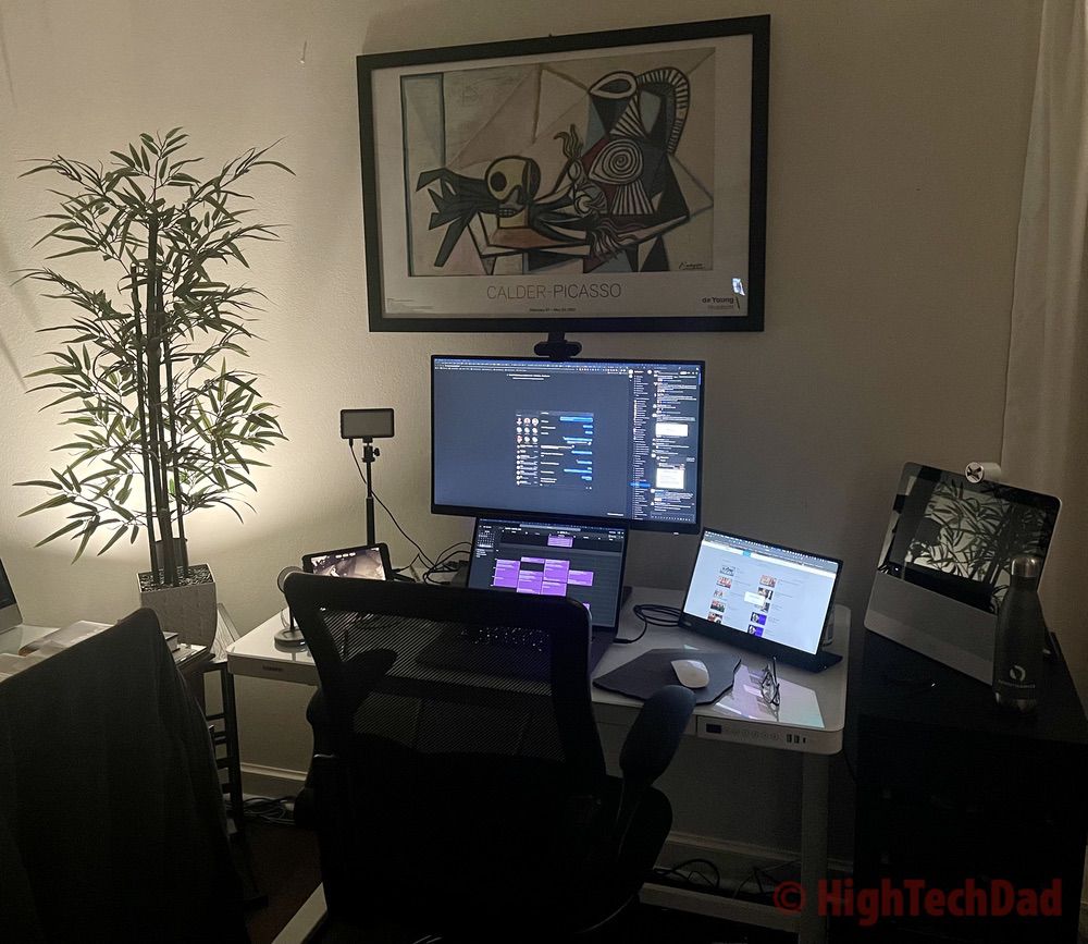 Nighttime - Flexispot Standing Desk Comhar EG8 - HighTechDad review
