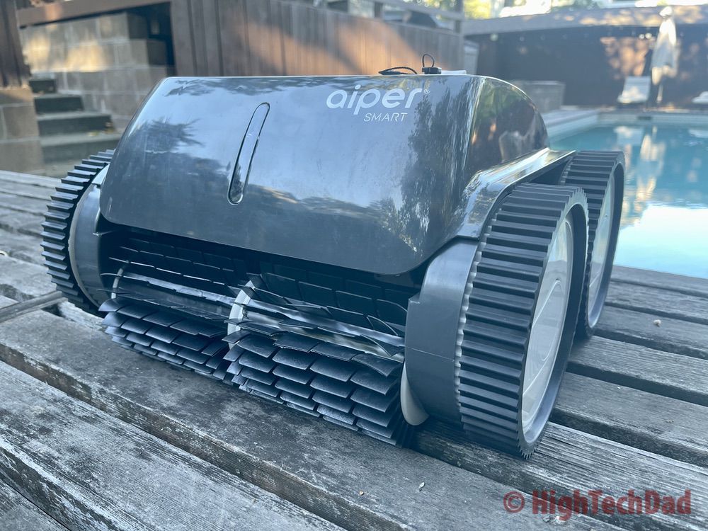 Out of the water - Aiper Smart AIPURY1500 pool robot cleaner - HighTechDad review