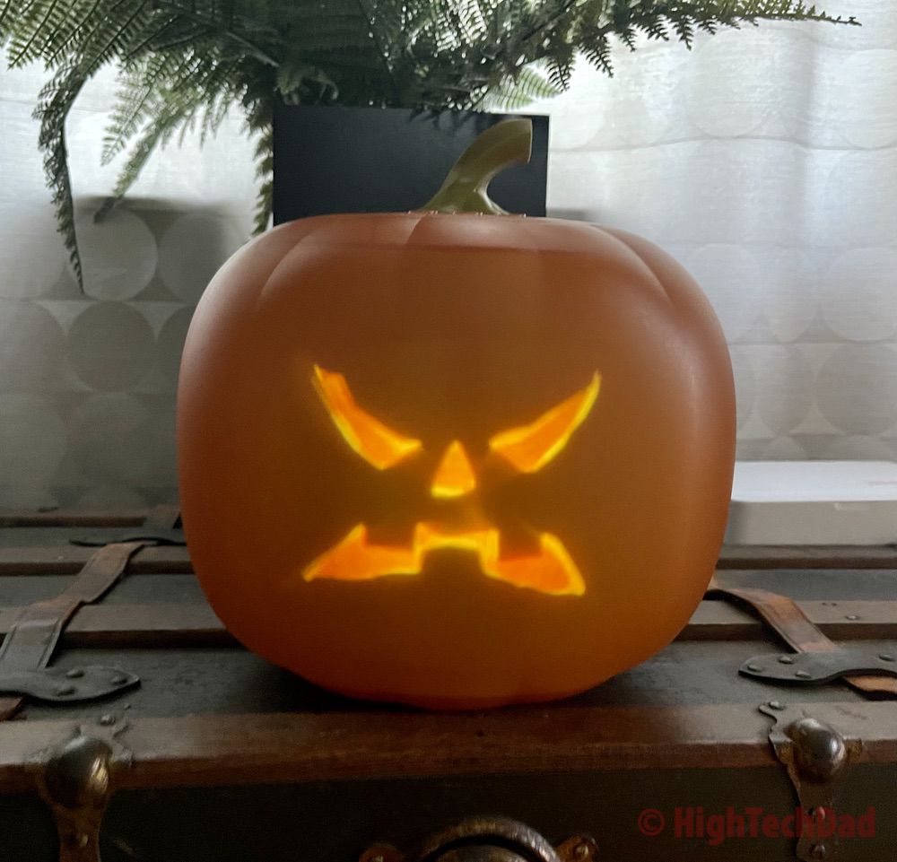 An angry face - Jabberin' Jack singing pumpkin - HighTechDad review