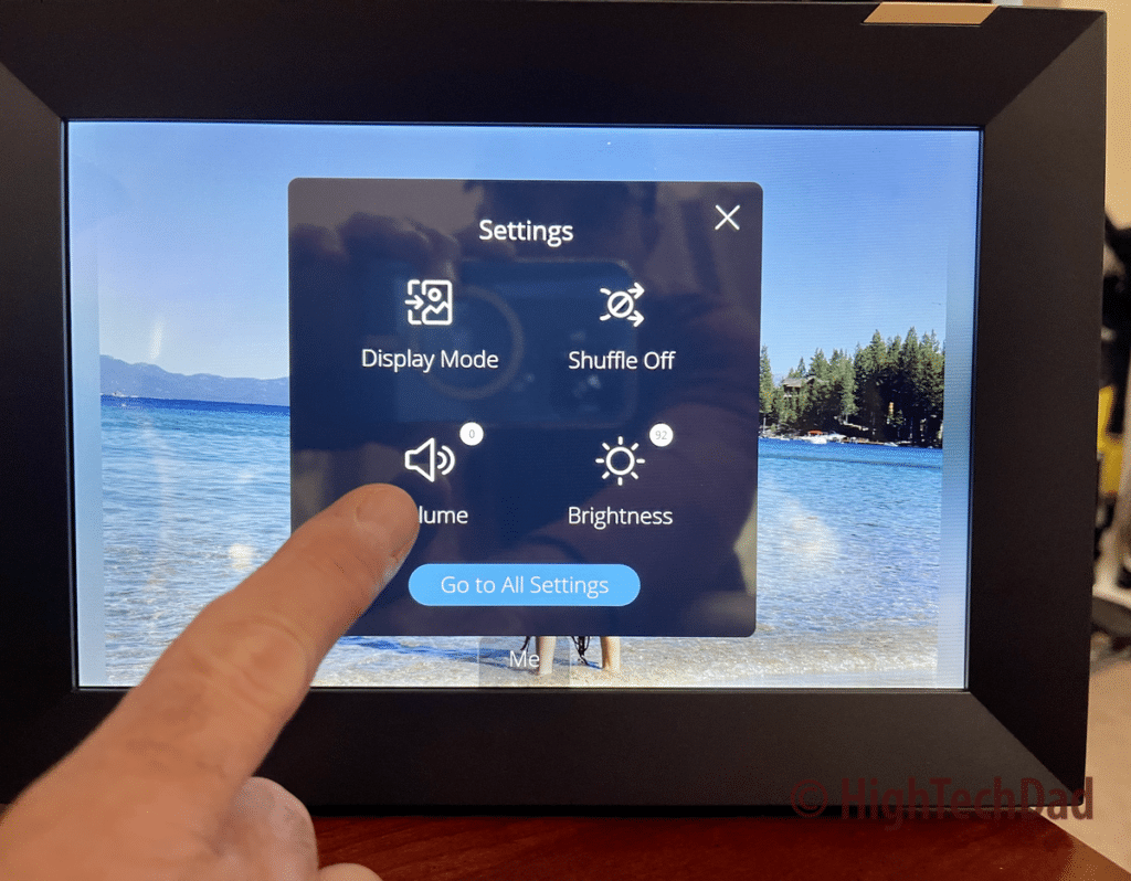 On-screen touch controls - What's in the box - HighTechDad review of Nixplay smart digital frame with touch screen