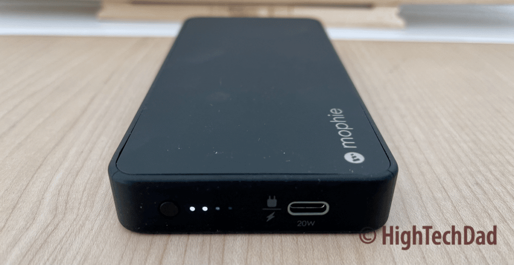 LED battery indicators - Mophie PowerStation Pro XL & Powerstation Plus - HighTechDad review