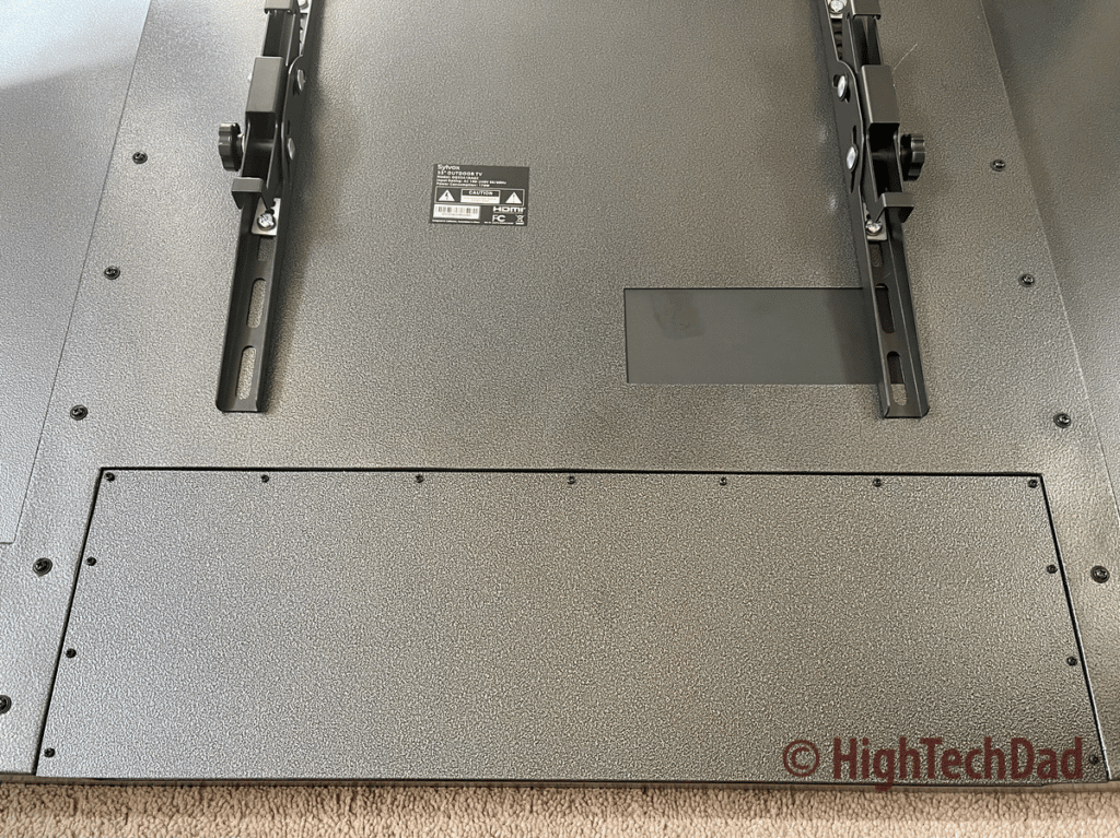 Panel covering the ports - Sylvox Deck Pro Outdoor TV - HighTechDad review