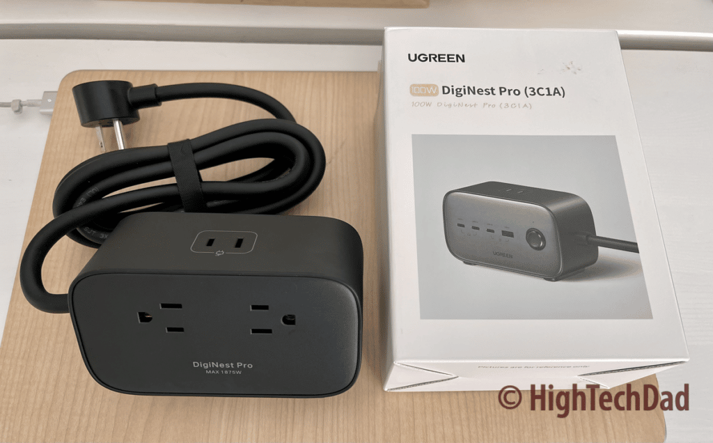 AC plugs - UGREEN DigiNest Pro Power Strip - HighTechDad review