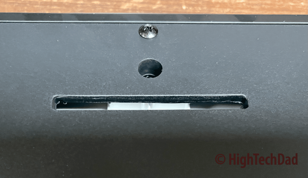 Mounting notch - Canvia digital canvas and smart frame -  HighTechDad review