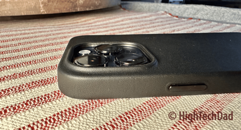 Lens protection - Mujjo Leather Case - HighTechDad review