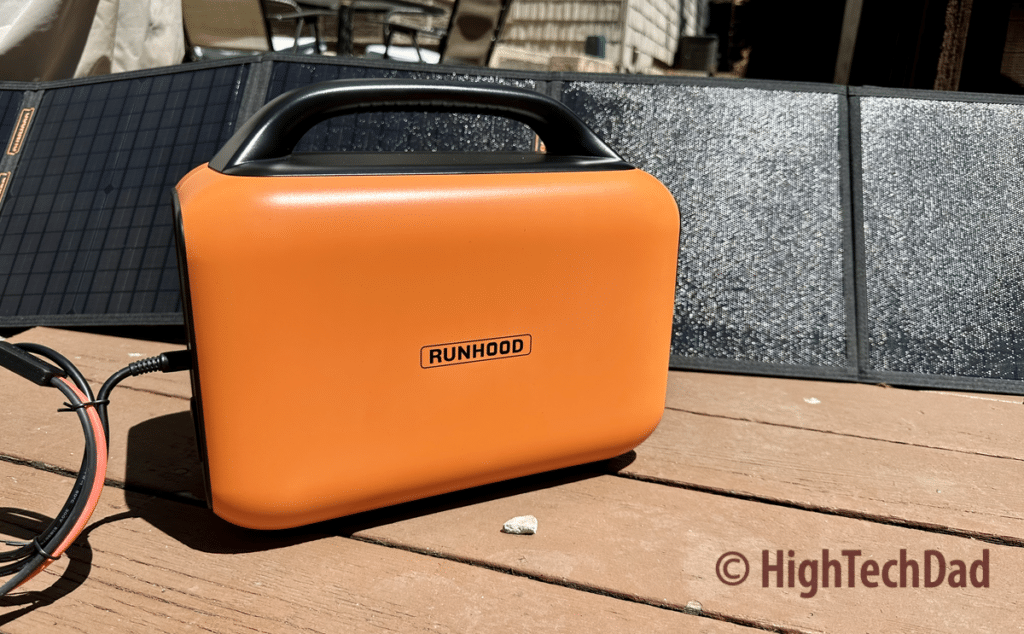 Solar charging - Runhood Rallye 600 Pro - HighTechDad review