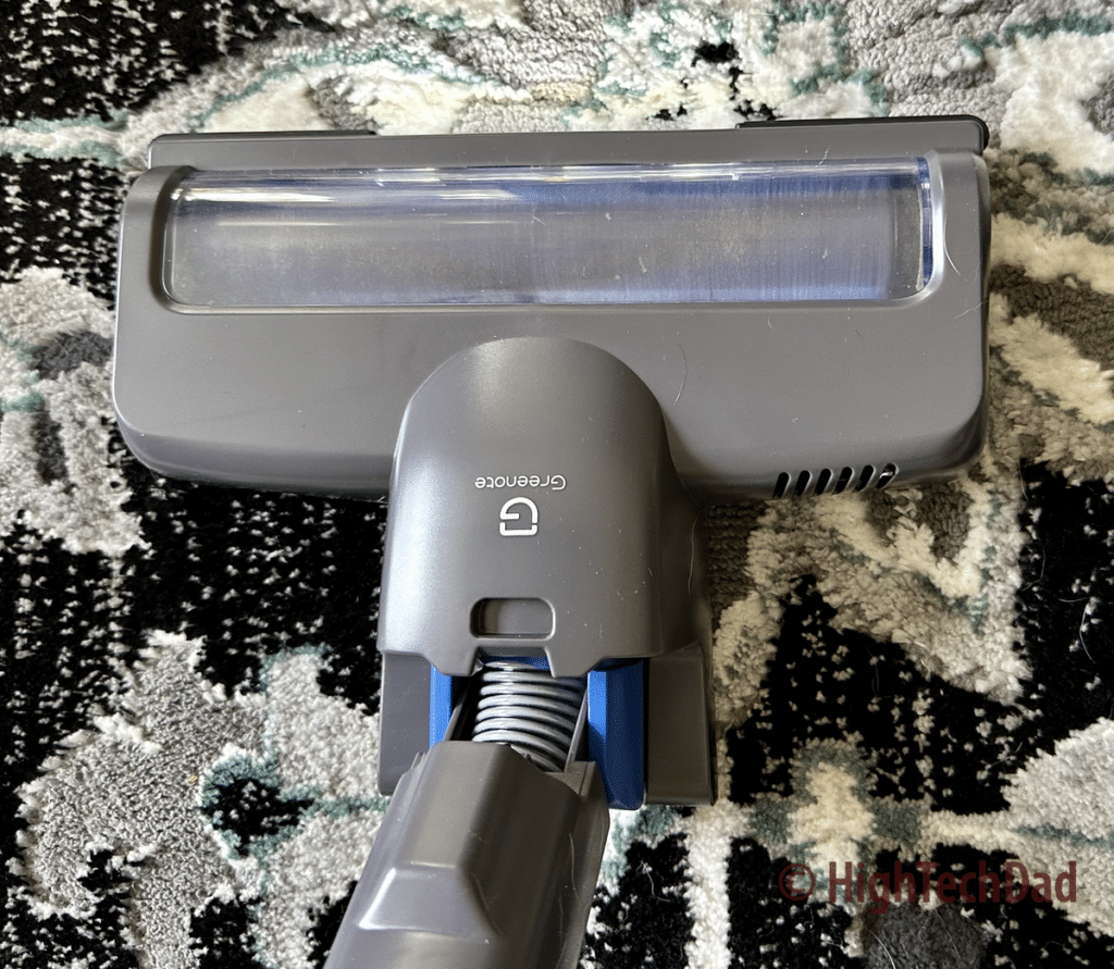 Swivel steering - Greenote Cordless Vacuum Cleaner - HighTechDad review