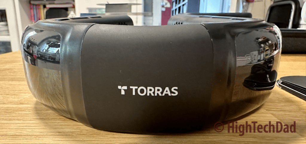 Rubber hinge - Torras Coolify 2S personal air conditioner - HighTechDad review