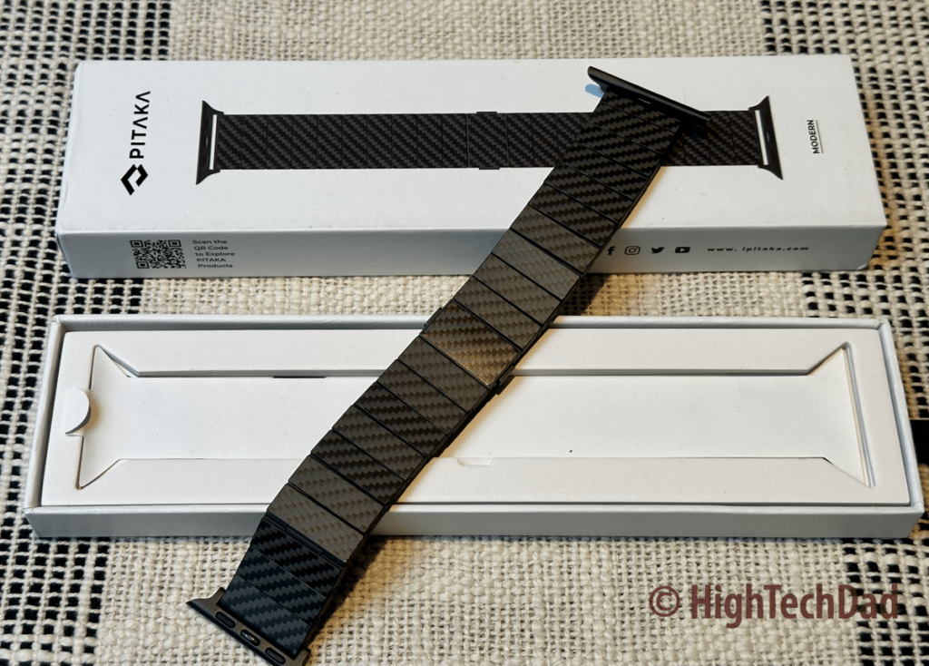 Modern, Lightweight, Durable - PITAKA Carbon Fiber Apple Watch Band Review  - HighTechDad™