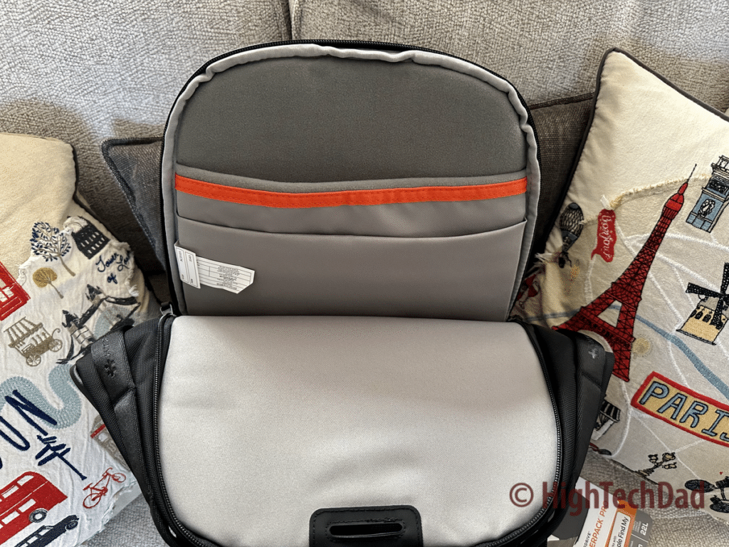 Padded laptop and tablet holders - HyperDrive HyperPack Pro backpack - HighTechDad review