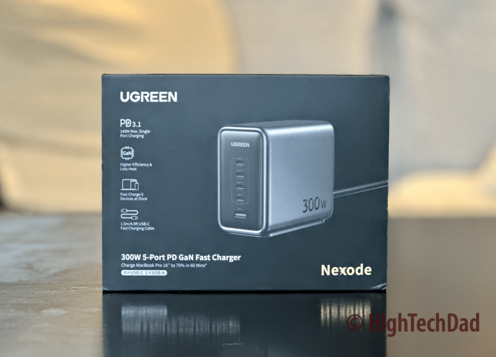 The box - UGREEN 300W charger - HighTechDad review