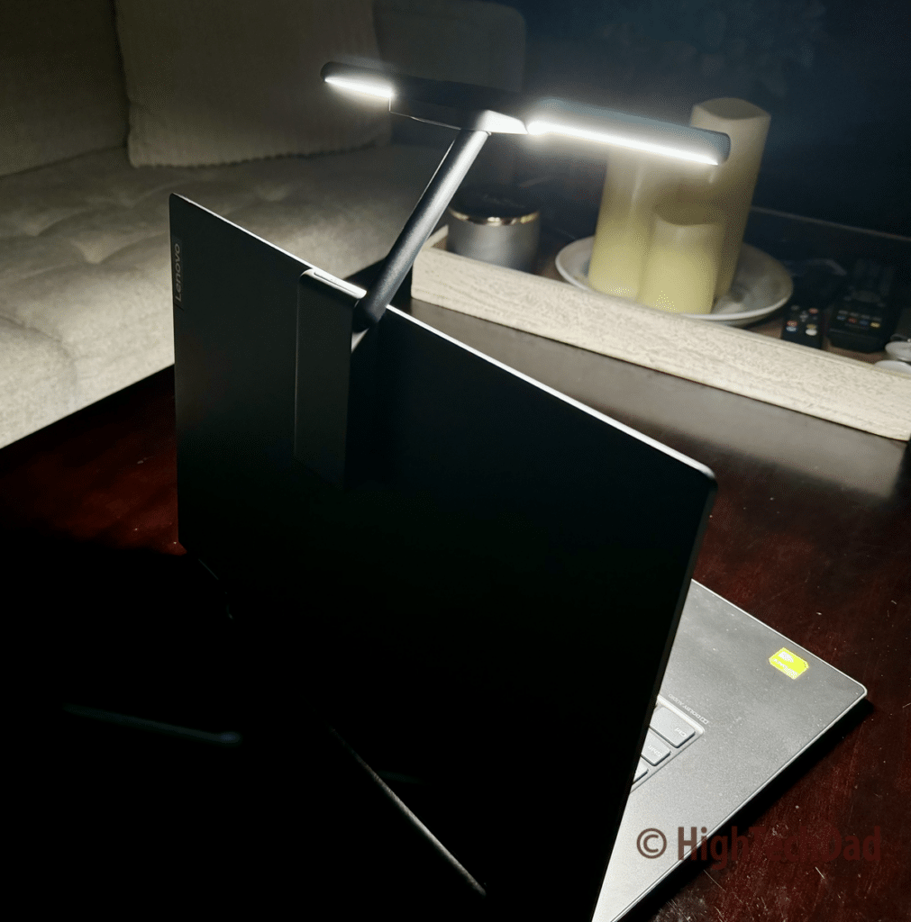 Extended mode - BenQ Laptop Bar Light - HighTechDad Review