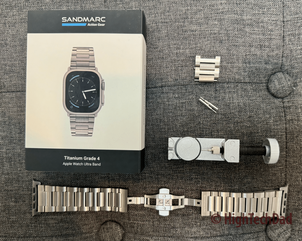 What's in the box - SANDMARC Titanium Band - HighTechDad review