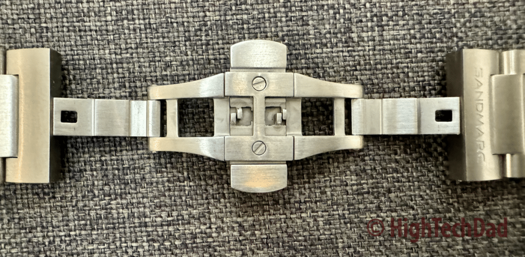 Clasp open - SANDMARC Titanium Band - HighTechDad review