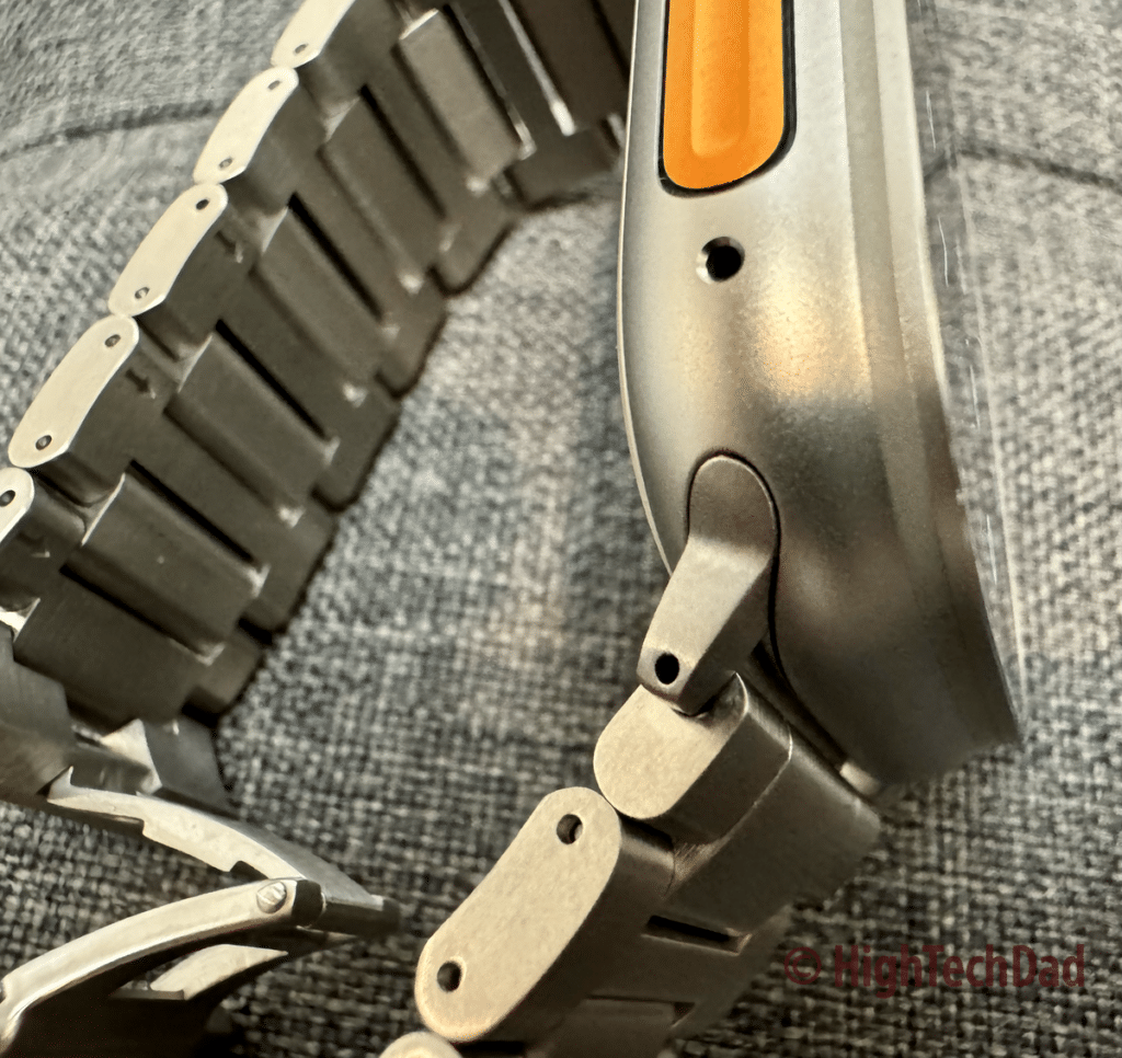 Matching color - SANDMARC Titanium Band - HighTechDad review