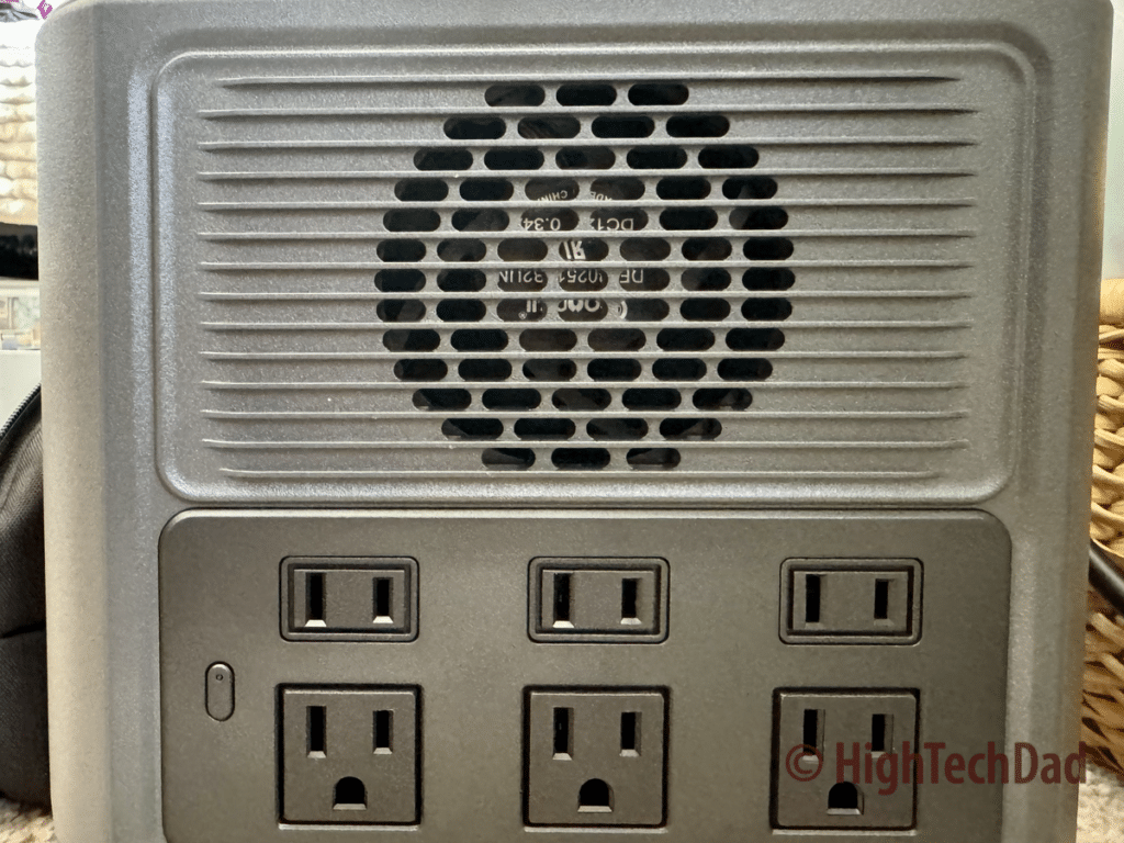 6 AC Ports - UGREEN PowerRoam Power Station - HighTechDad review