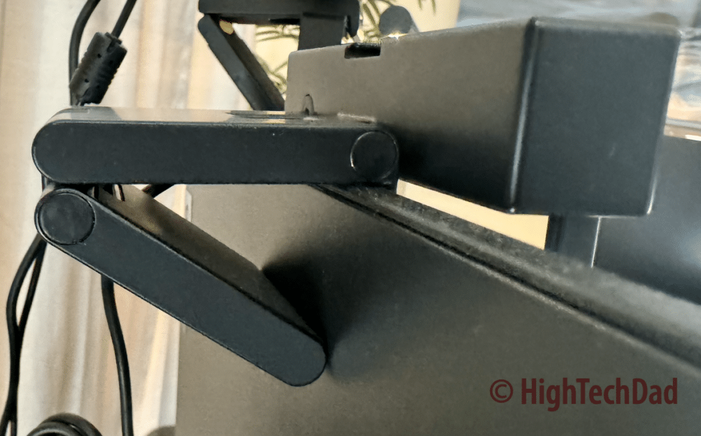 iContact Camera Pro's mounting hinge for monitors - iContact Camera & iContact Camera Pro - HighTechDad review