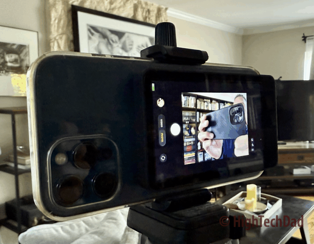 Easy to see - SYNCO XView M4 Phone Monitor - HighTechDad review