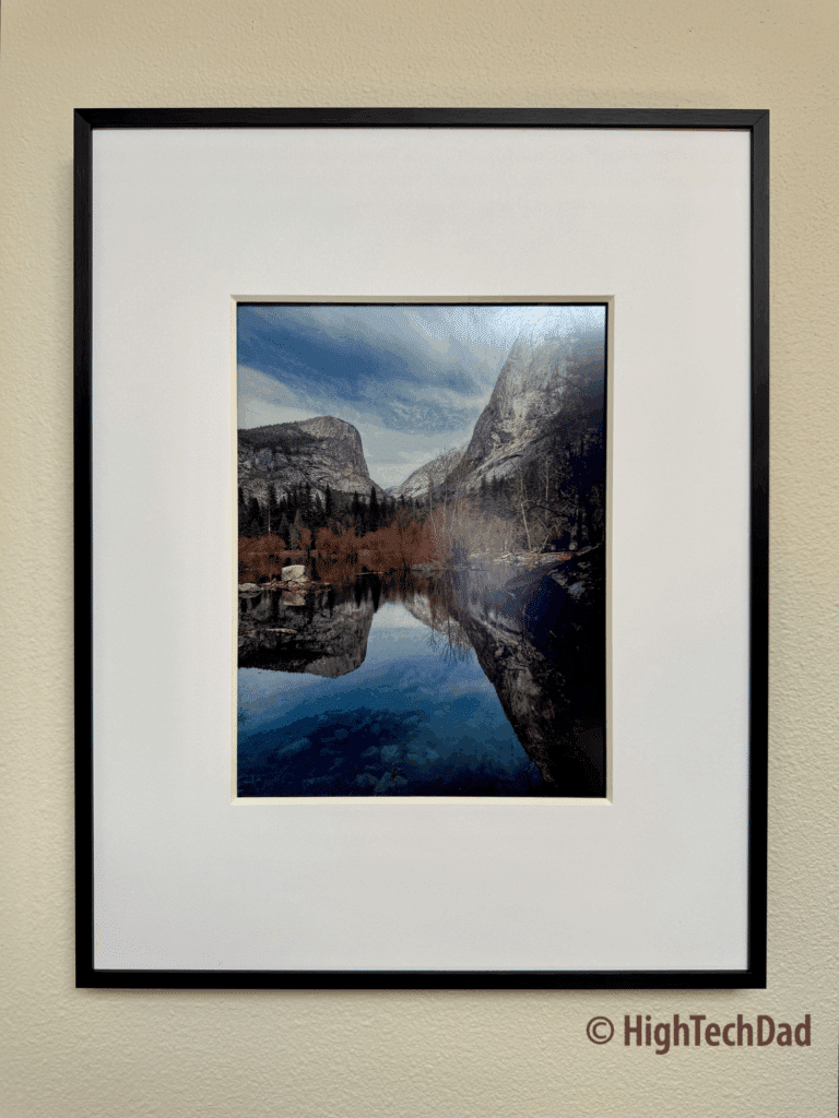 Displays like a photograph - Aluratek ePaper Digital Frame - HighTechDad review