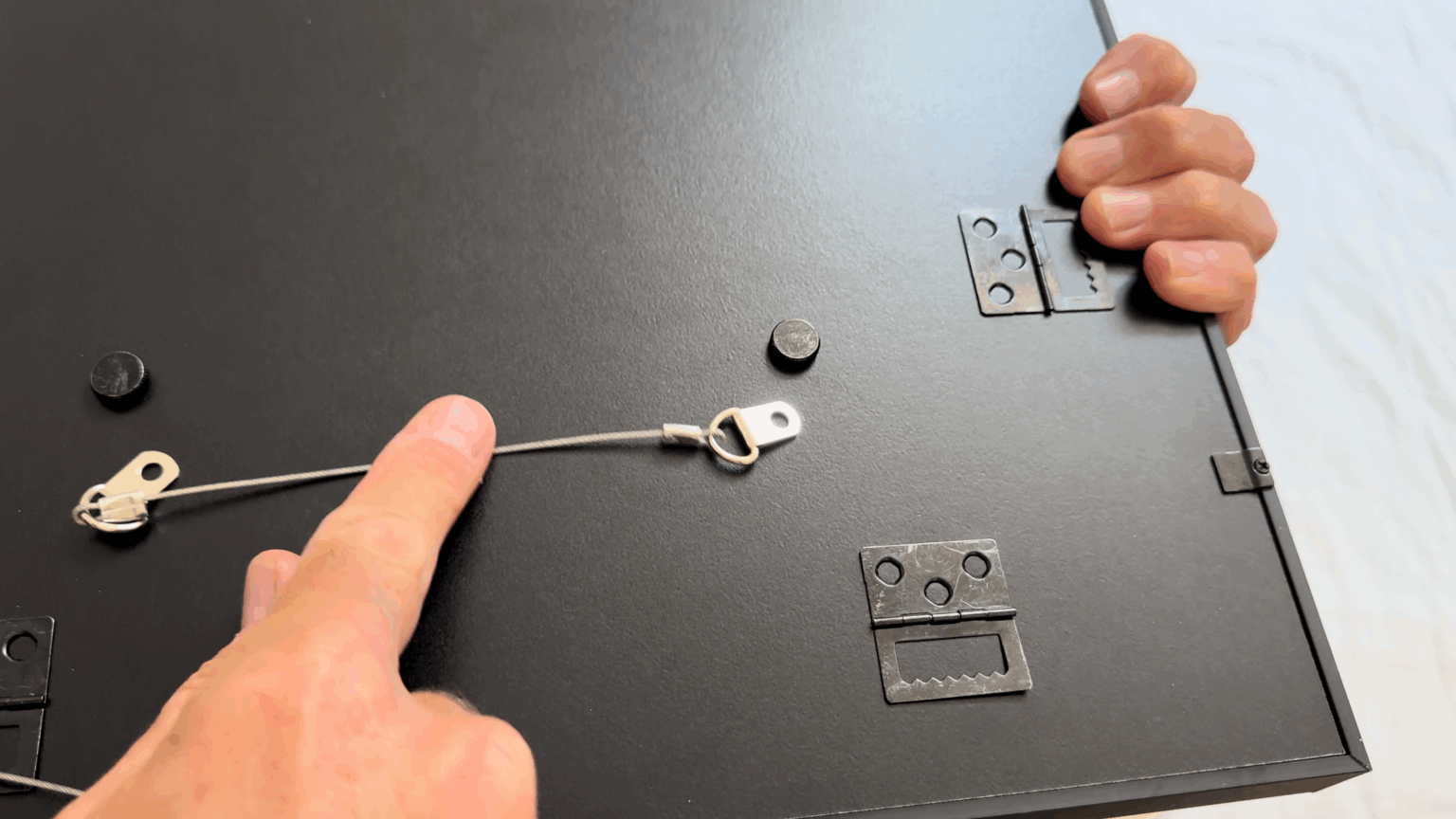 Aluratek ePaper Frame vs Traditional Digital Frames: Game-Changing Tech ...