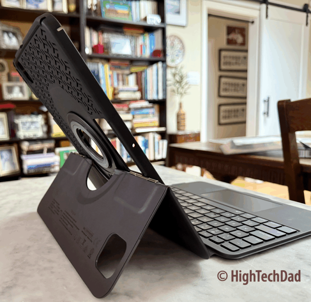 Kickstand - TARGUS VersaVu Bluetooth iPad Keyboard Case - HighTechDad review