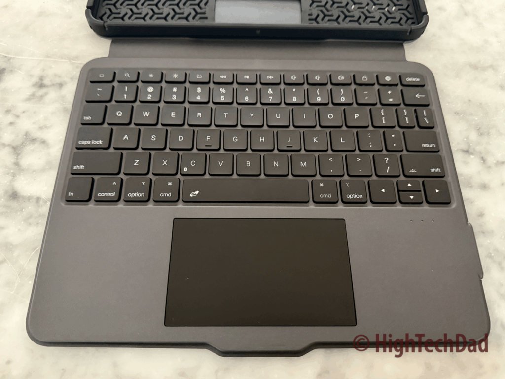 Keyboard - TARGUS VersaVu Bluetooth iPad Keyboard Case - HighTechDad review