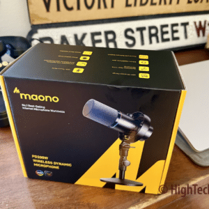 The box - Maono PD200W Hybrid Podcasting Microphone - HighTechDad review
